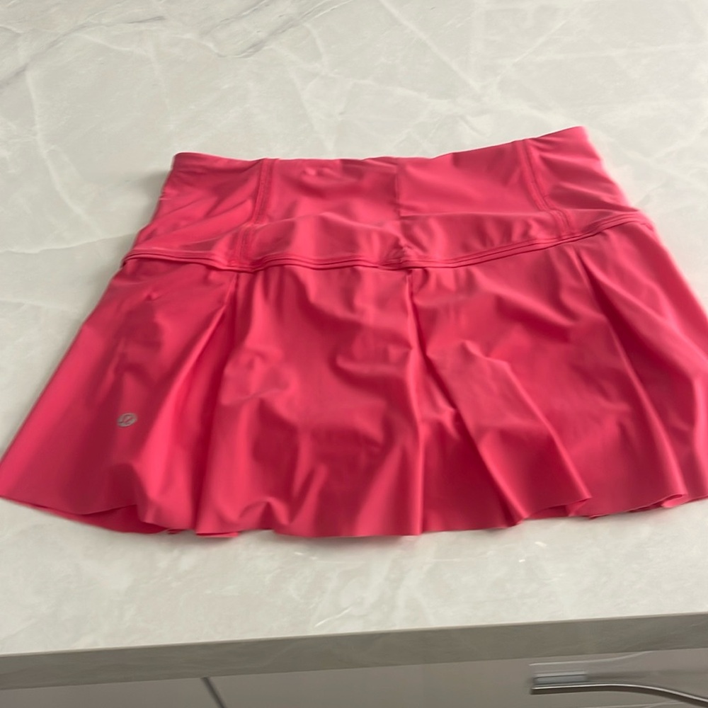 Lululemon tennis skirt size 4